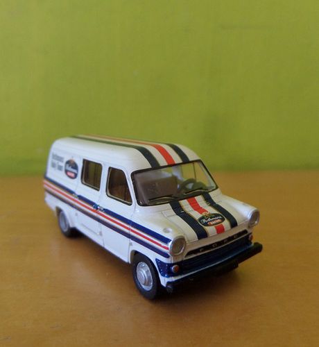 Brekina H0 34176 Ford Transit Rothmans