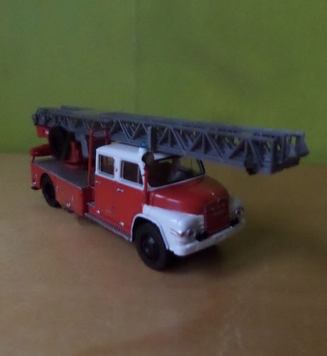 Brekina H0 45162 MAN 520 DLK 30