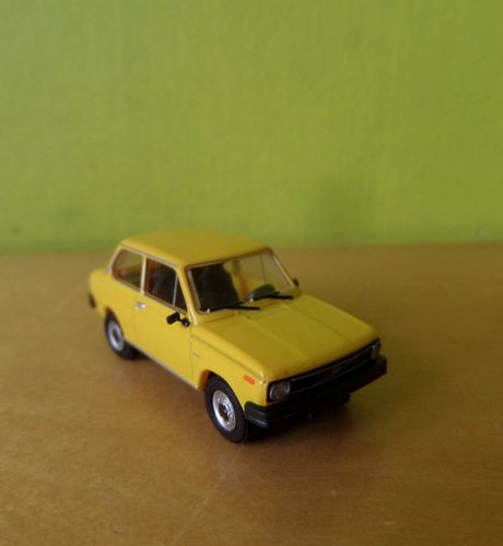 Brekina H0 27602 Volvo 66 geel