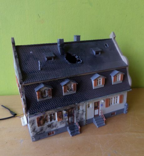 Faller H0 2 familie huis uit Roergebied