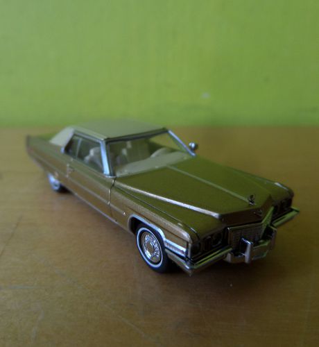 Brekina H0 18126 Cadillac Coupe deVille