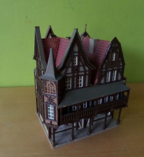 Vollmer H0 Vakwerk huis met winkels