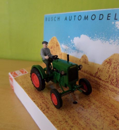 Busch H0 54101 Deutz F1M 414 met boer
