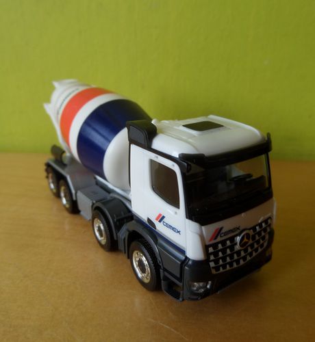 Herpa H0 316170 MB Arocs Betonmixer Cemex