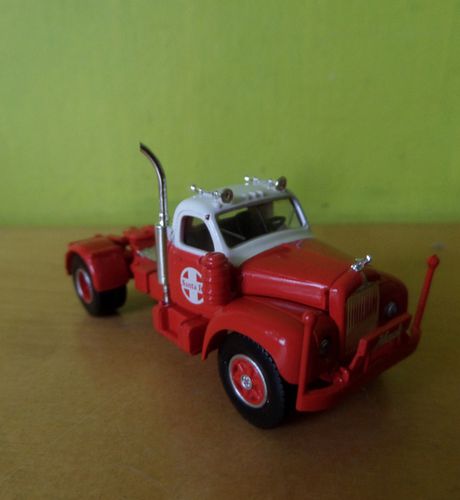 Brekina H0 85980 Mack B-61 Santa Fe