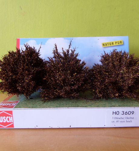 NIEUW ! Busch H0 3609 3 grote struiken Herfst