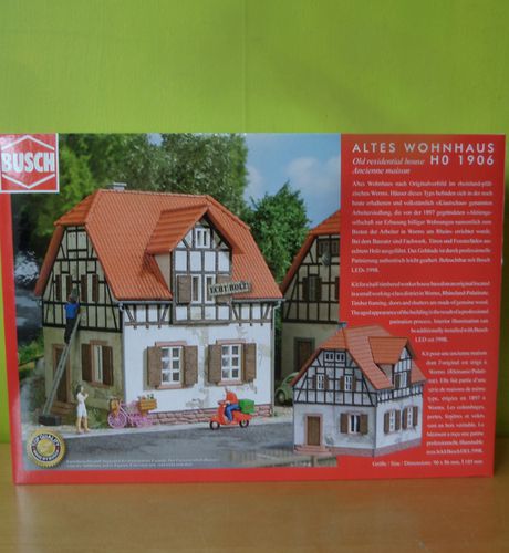 Busch H0 1906 Oude arbeiders woning