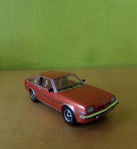 PCX H0 871573 Opel Manta CC koper kleur