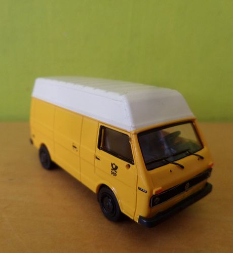 Brekina H0 34952 VW LT 35  Geel Duitse Post