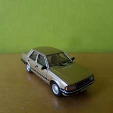 PCX H0 870724  Ford Orion MK1 Beige metallic