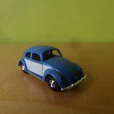 Busch H0 42780 VW kever blauw / wit