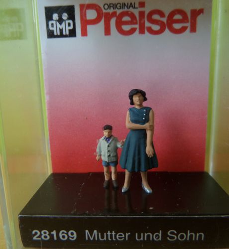Preiser H0 28169 Moeder met zoon