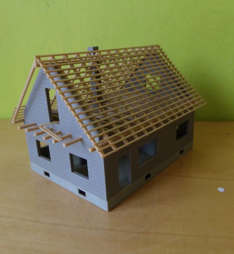 Faller H0 Famielie woning in aanbouw