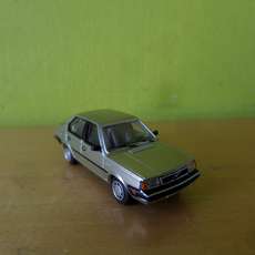 PCX H0 870823 Volvo 360  beige