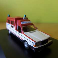 BOS H0 87715 Volvo 265 Ambulance