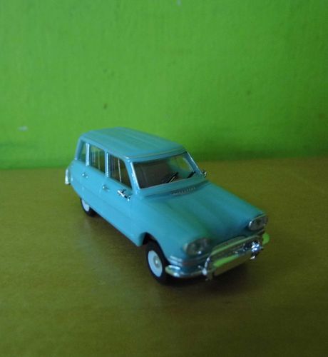 Herpa H0 27328  Citroen AMI 6  break