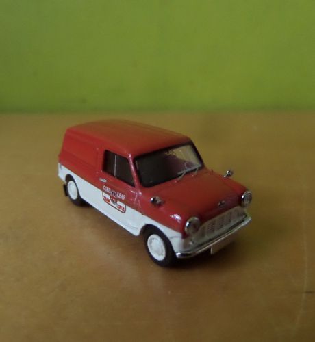 Brekina H0 15367 Austin Mini Countryman