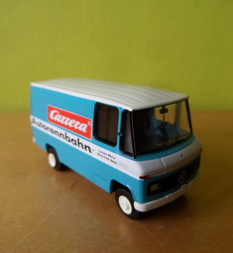 Brekina H0 36847 Mercedes 406 D "Carrera"