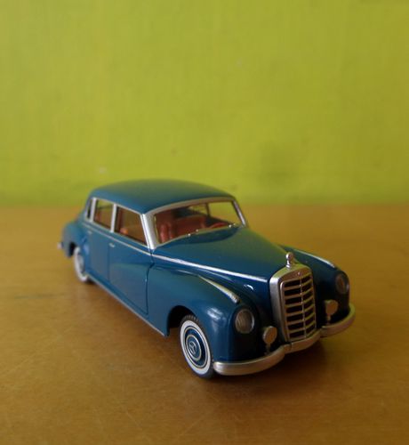 Wiking H0 83607 Mercedes 300