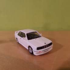 Minichamps H0 870020221  BMW M3 (E30) wit