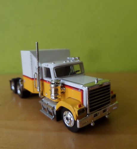 Brekina H0 85782 Chevrolet Bison