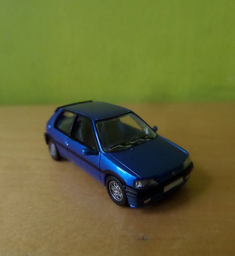 PCX H0 870751 Peugeot 106  blauw