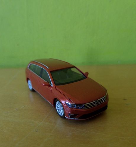 Herpa H0 038980 VW Passat GTE