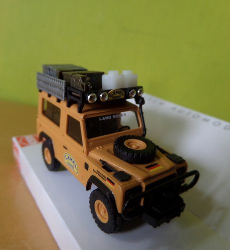 Busch H0 54311 Land rover Camel Trophy
