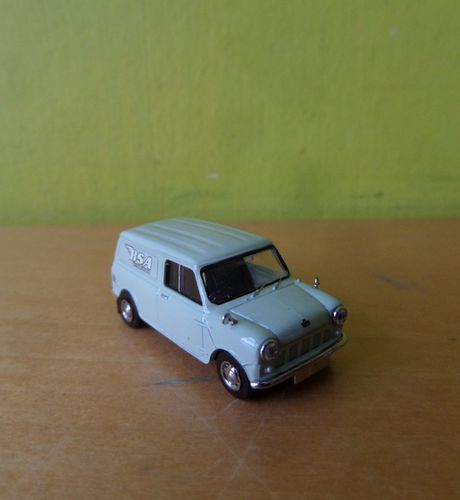 Brekina H0 15368 Austin Van "BSA"