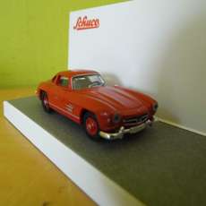 Schuco H0 26760 MB 300 SL rood