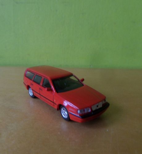 Minichamps H0 870171110 Volvo 850 Break