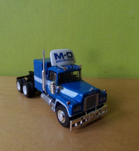 Brekina H0 85807 Mack RS 700  Maritime Ontario 1