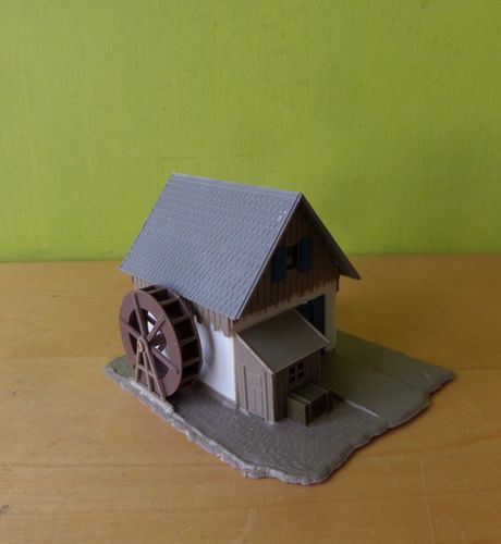 Faller H0 Huisje met water molen