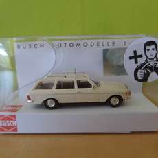 Busch H0 46818 Mercedes W 123 T Taxi
