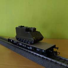 Roco H0 66389 NS wagon met M577 pantservoertuig