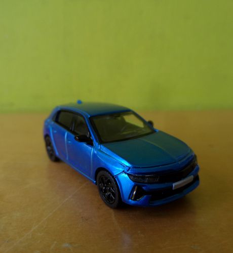 PCX H0 870590 Opel Astra L  blauw