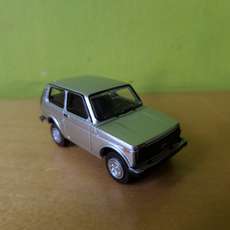Wiking H0 20803 Lada Niva zilver