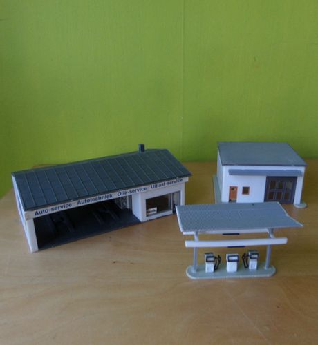 Faller H0 Auto werkplaats met tankstation