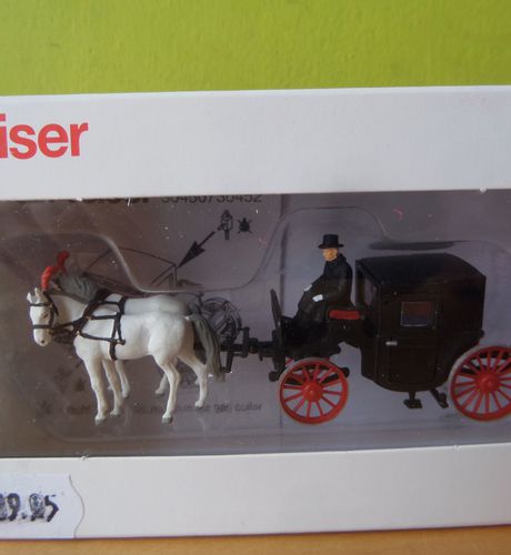 Preiser H0 30452 Gesloten paardenkoets