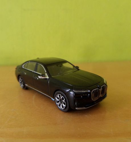 Minichamps H0 870024501 BMW I7