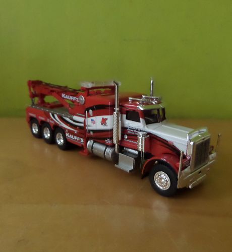 Brekina H0 86275 Peterbilt Sleepwagen