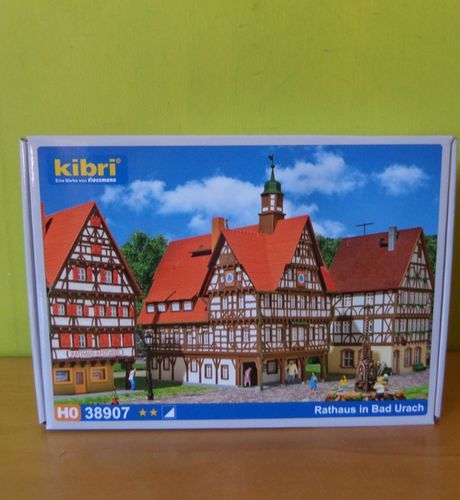 NIEUW ! Kibri H0 38907 Vakwerk Raadhuis  in Bad Urach