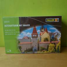 Faller N 232171 Stadsmuur met toren