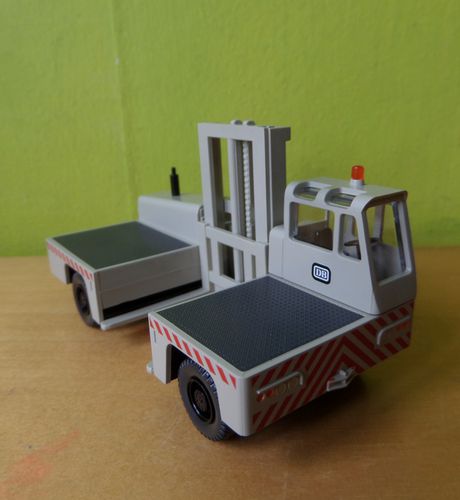 Wiking H0 66702 Zijlader heftruck DB