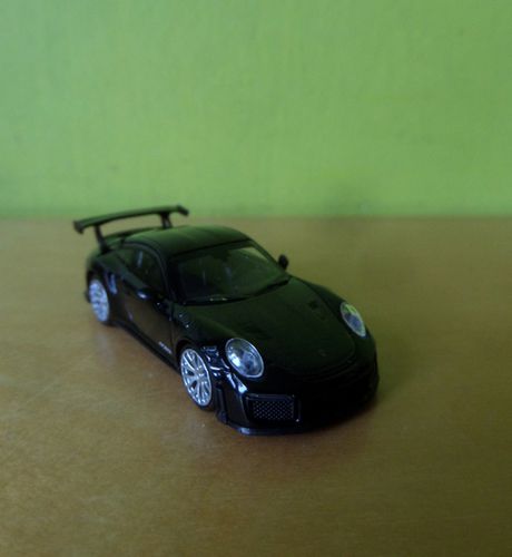 Minichamps H0 870068125 Porsche 911 GT2 RS