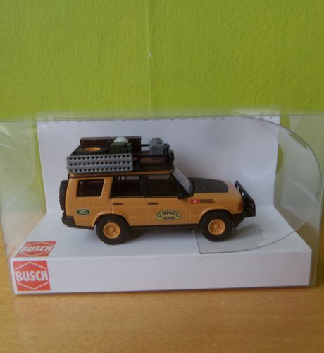 Busch H0 51938 Landrover Discovery  "Camel Trophy "