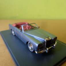 Neo Scale H0 Bentley SIII Continental Mulliner