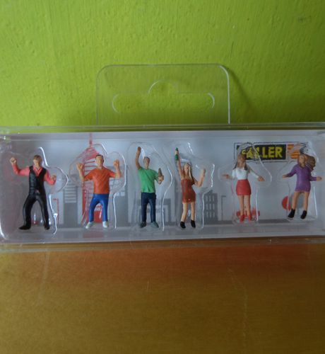 Faller H0 151646  "In de Club"