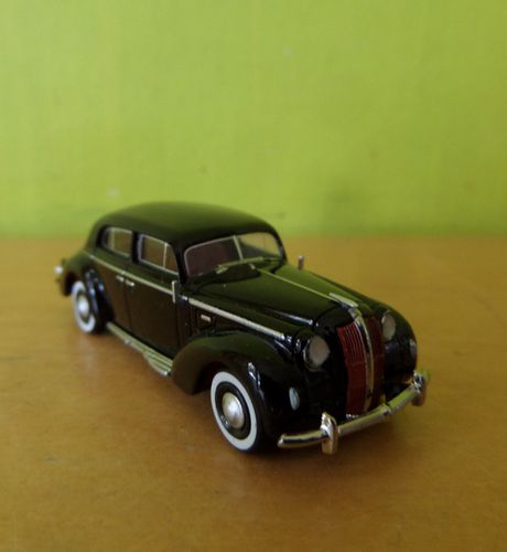 Brekina H0 20460 Opel Admiral zwart