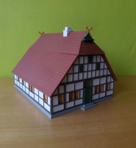 Kibri H0 Grote boerderij met vakwerk